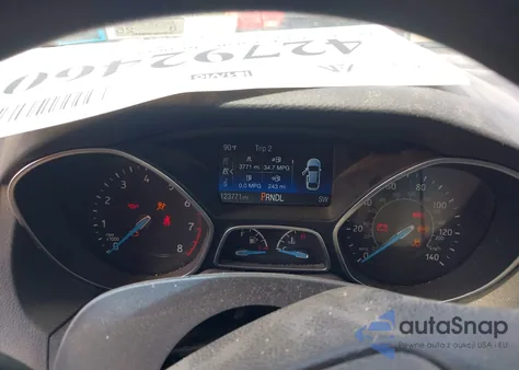 2018 Ford Focus Se z USA, uszkodzony, nr VIN 1FADP3K2XJL298334